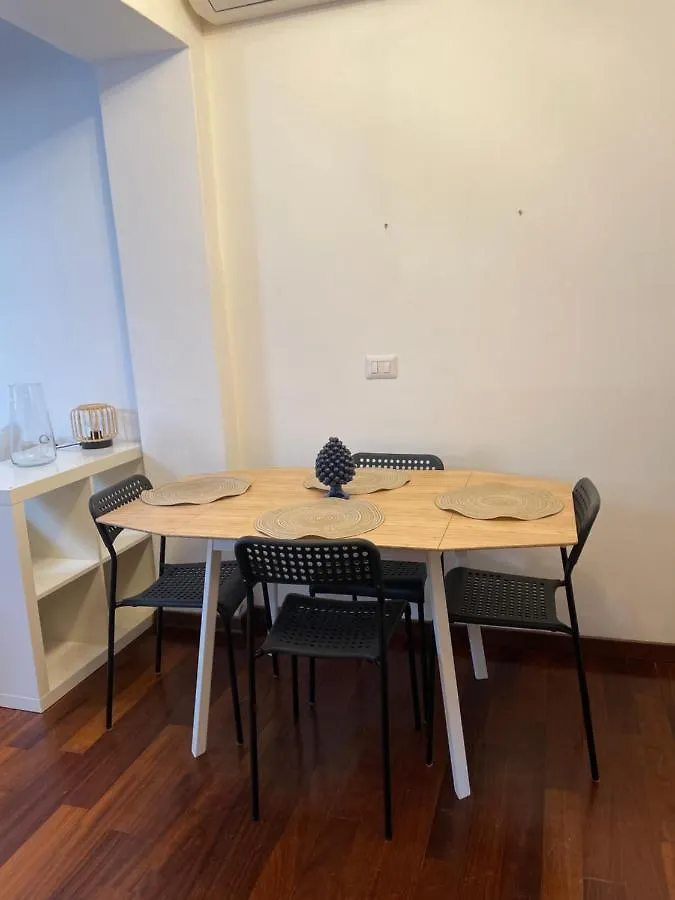L'Arche Comfort&Relax - Yellow House Di Viale Certosa Milano 0*,